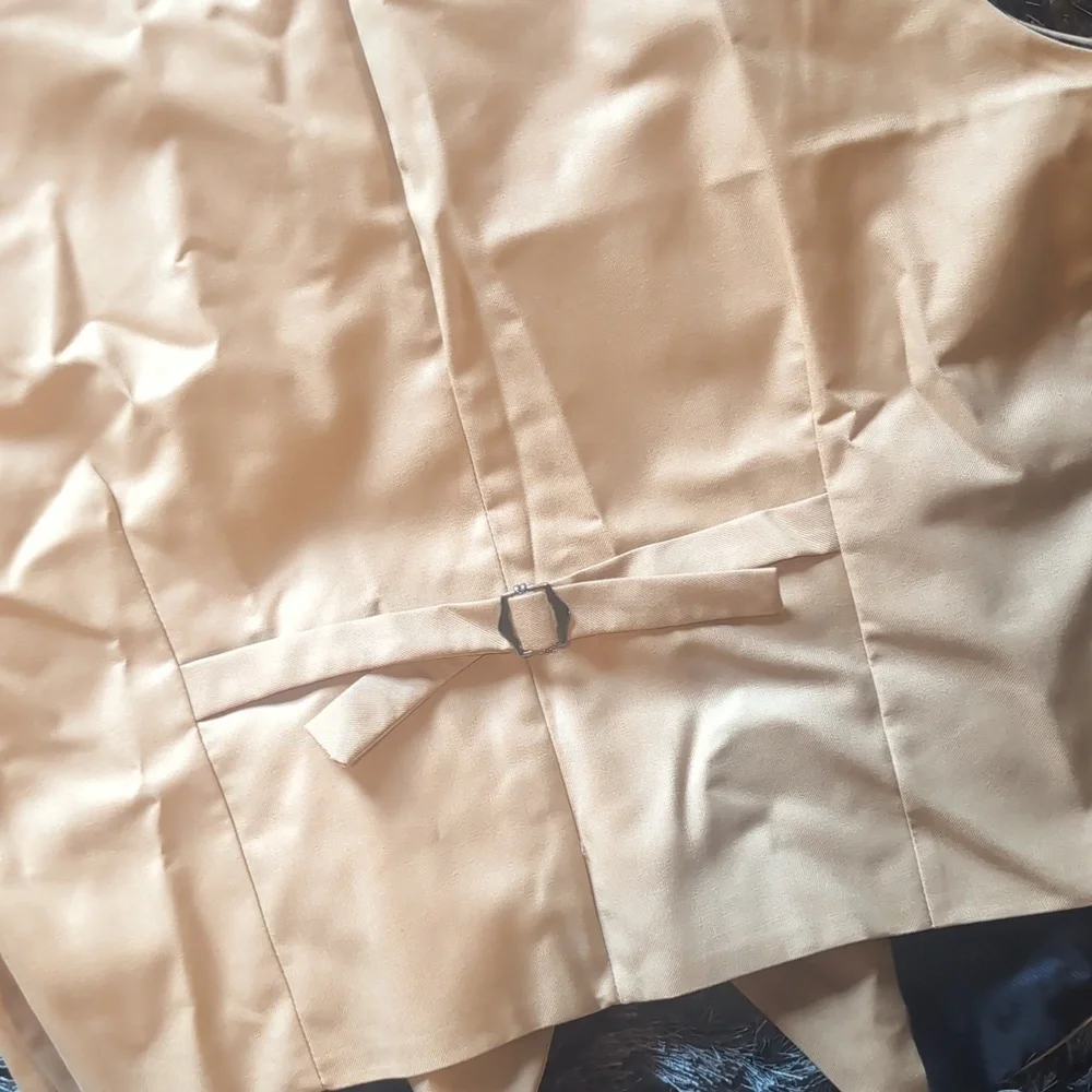 Women's Tailored 3 Piece Dress Suit In Tan - Picture 9 of 14